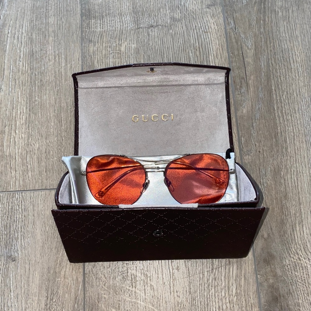 GUCCI SUNGLASSES